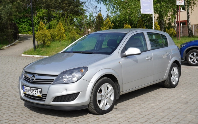 Opel Astra cena 9999 przebieg: 341000, rok produkcji 2010 z Katowice małe 631